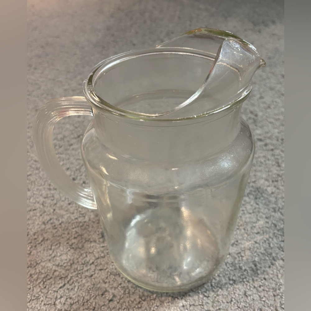 Vintage Anchor Hocking Clear Glass Pitcher Jug 10”